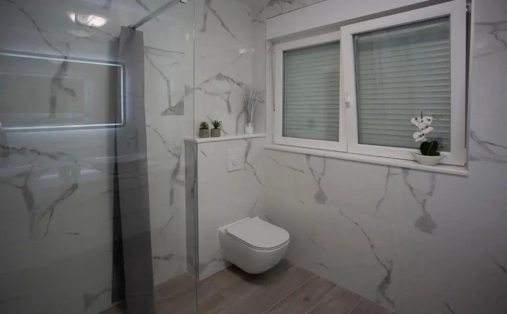 Lux penthouse with beautiful sea and island view 6 + 2
