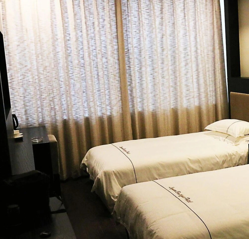 Qingdao Leyuan Hotel