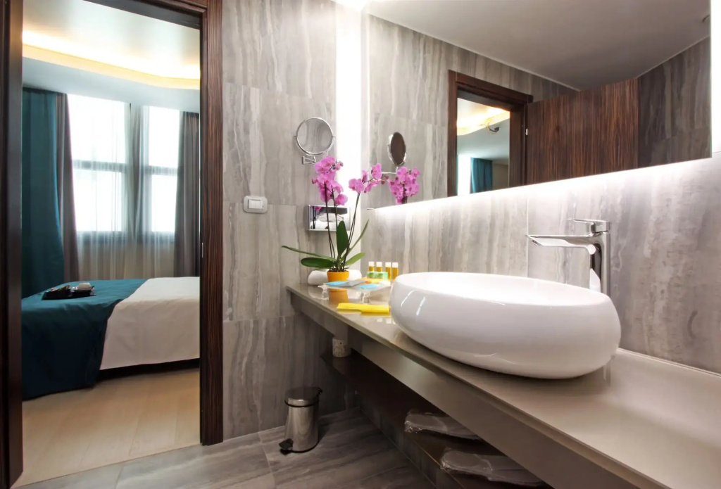 The Hive Hotel