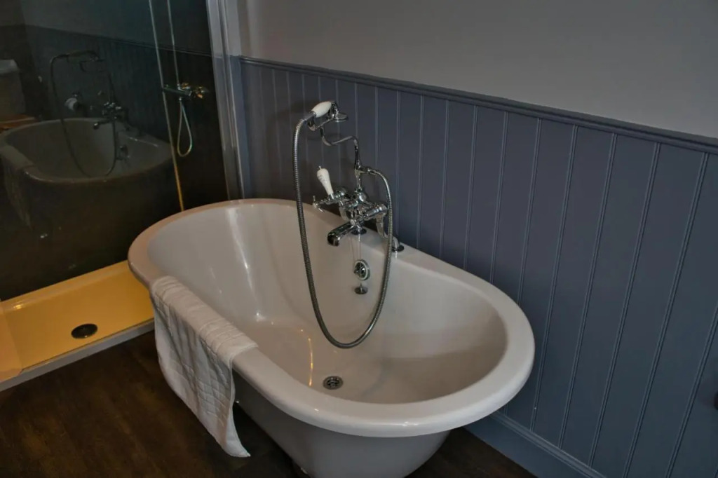 Glen Clova Hotel & Luxury Lodges