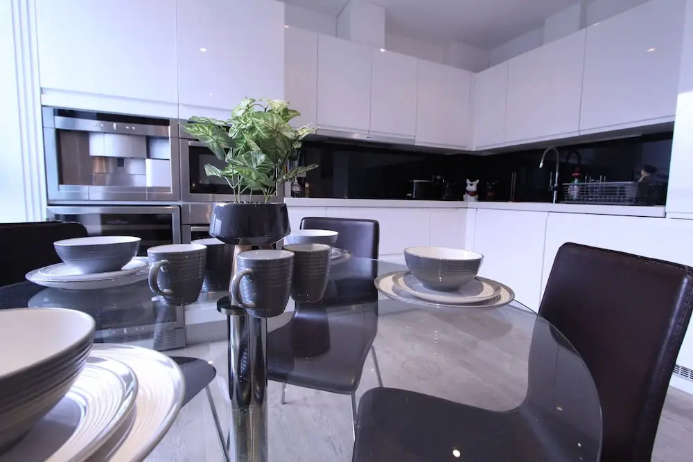 Modern 2 Bedroom Apart in heart London