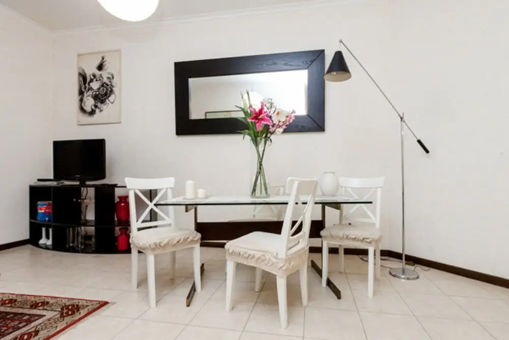 Izzy Apartment