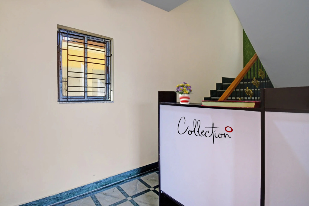 Fabhotel Comfort N Cozy