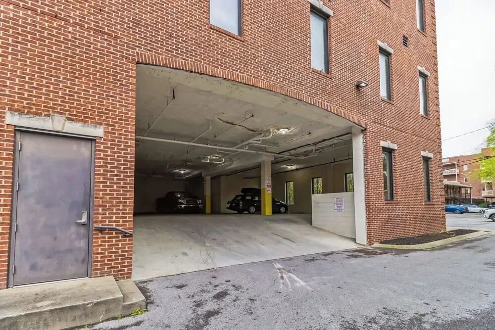 Dream Condo in Desirable West End!