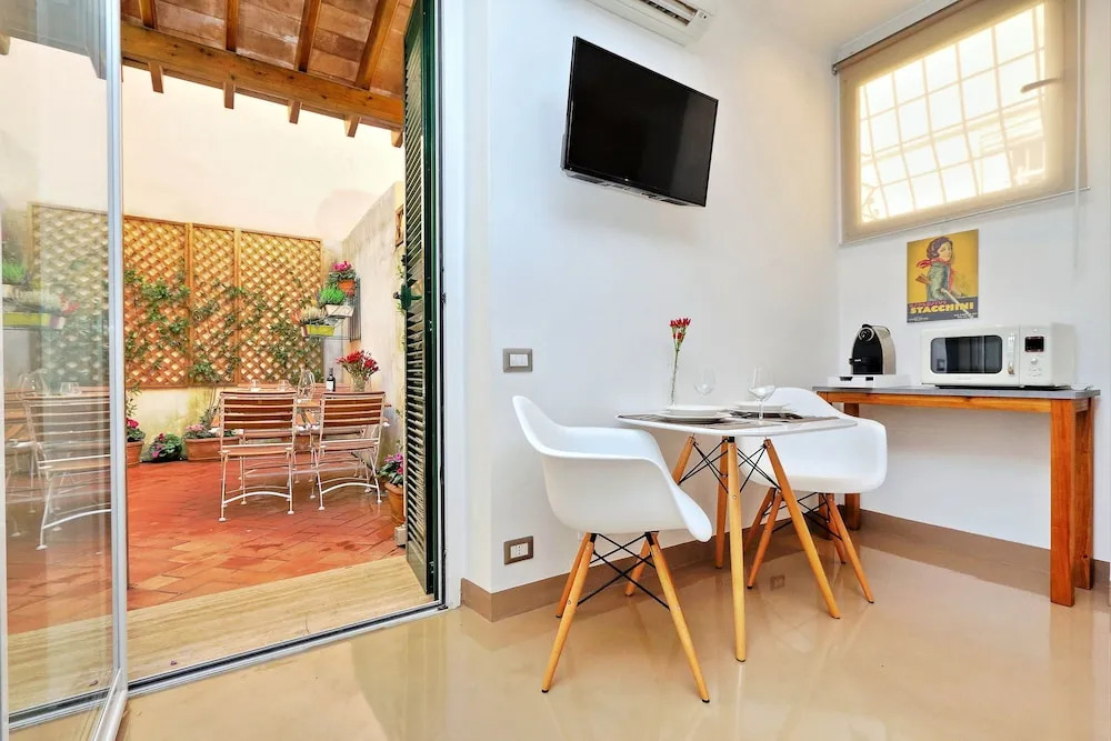 Restart Accommodations Little Colosseum