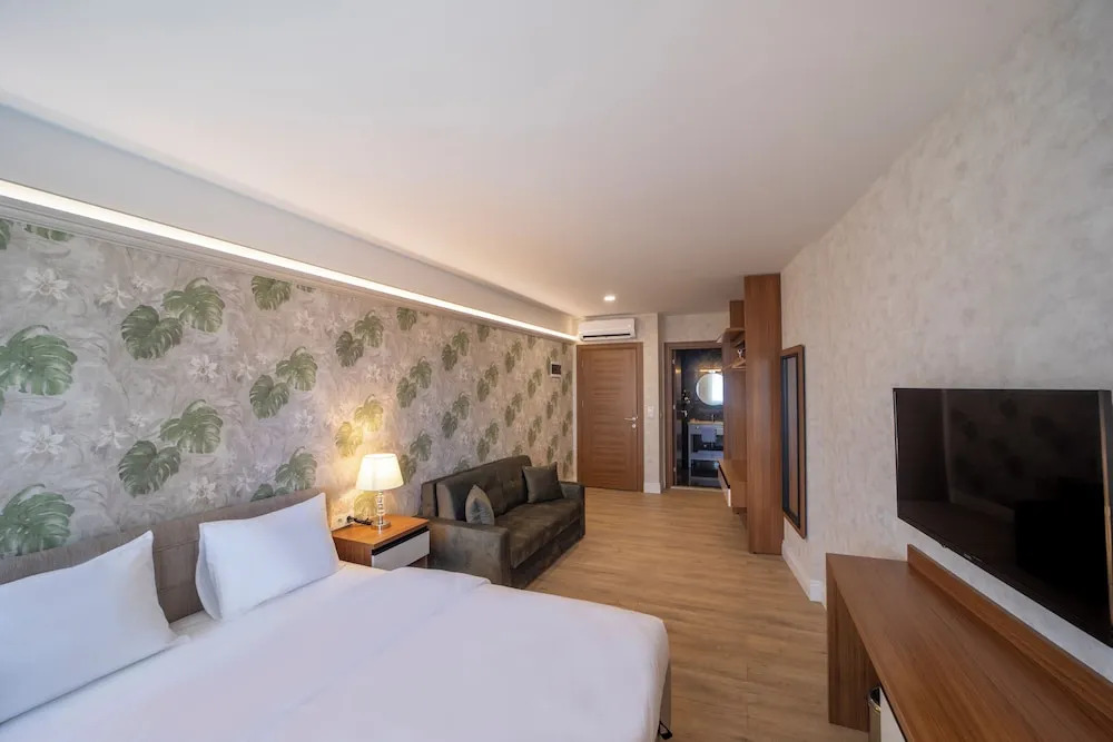 MELL City Suites Hotel