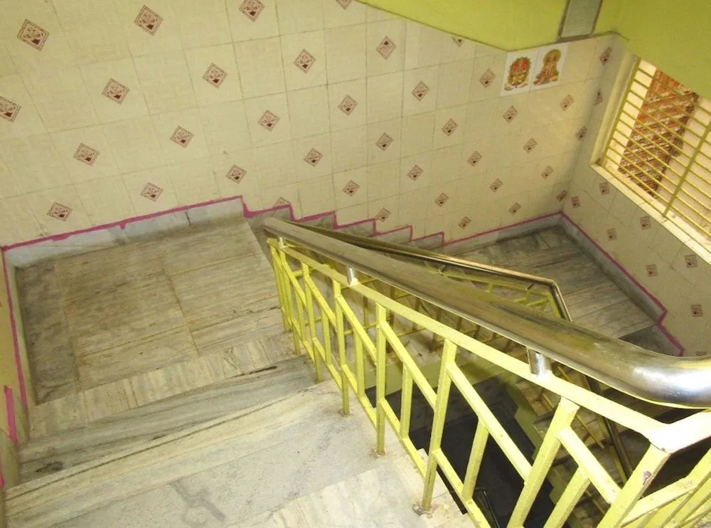 Goroomgo Neelachal Lodge Puri