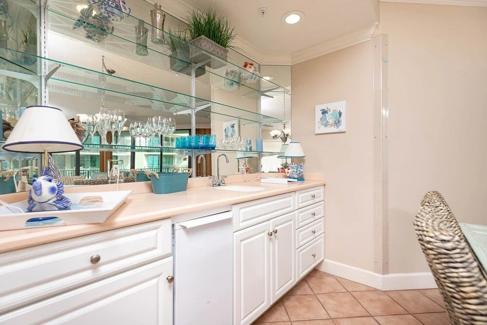 Phoenix On The Bay 1422 3 Bedroom Condo