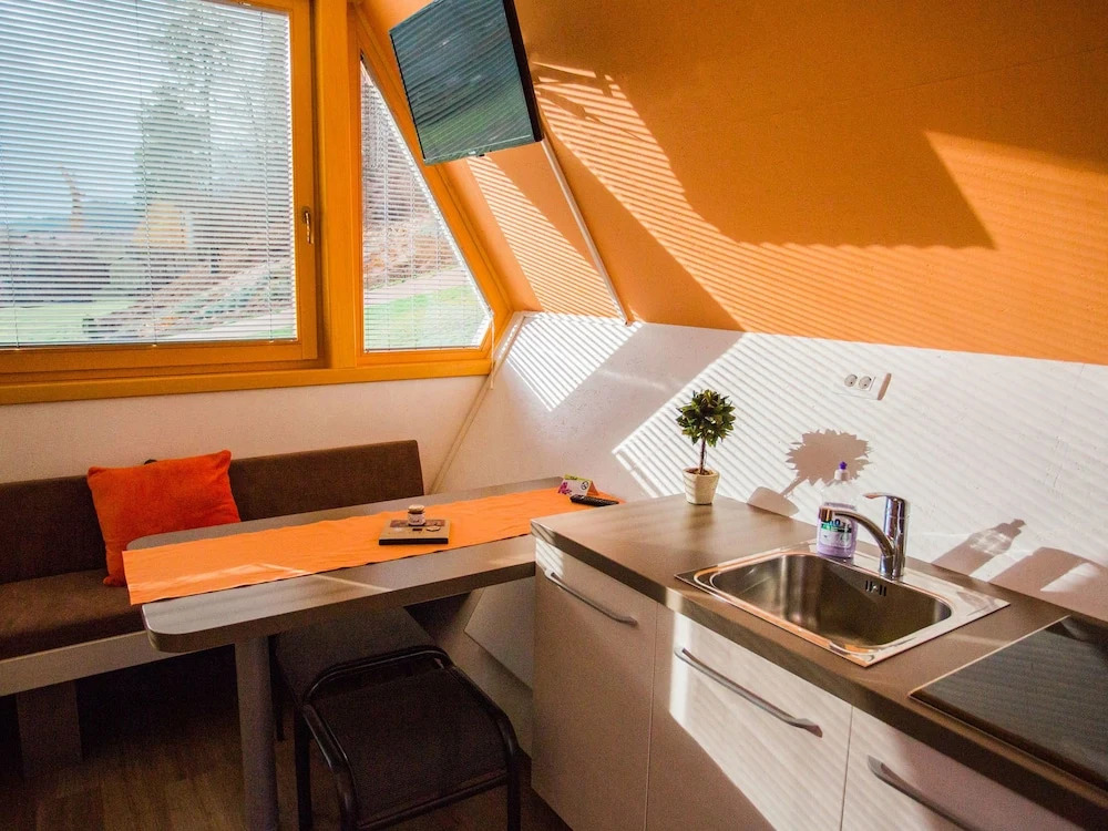 Apartments Beeland Skok