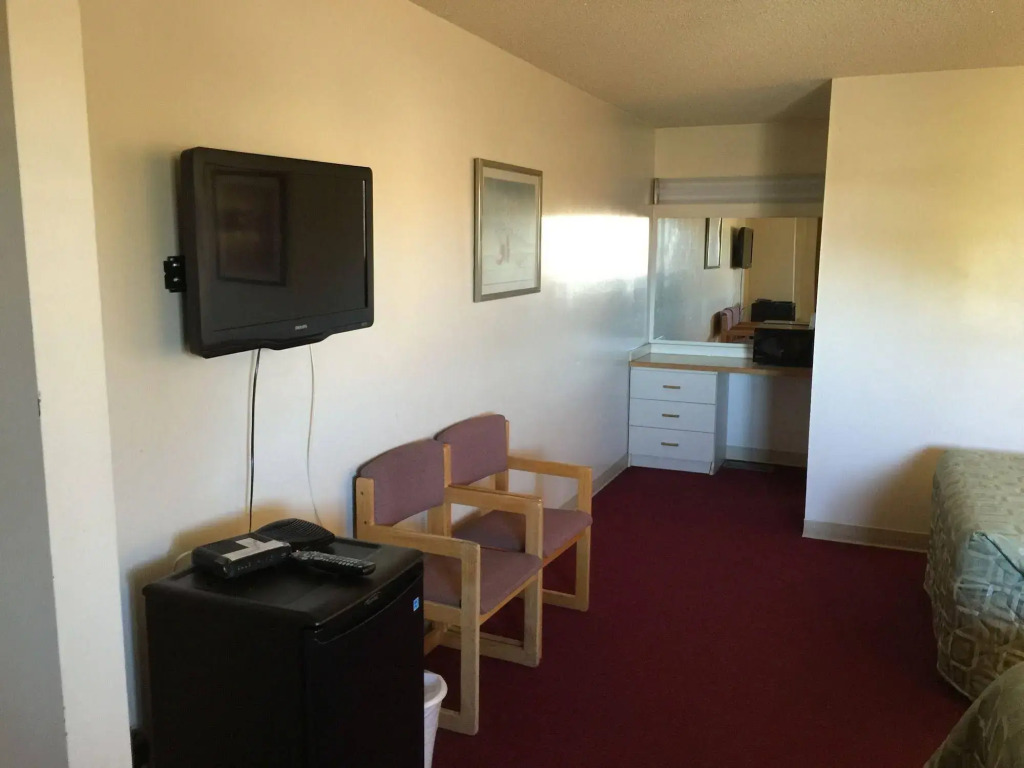 Voyageur Motel