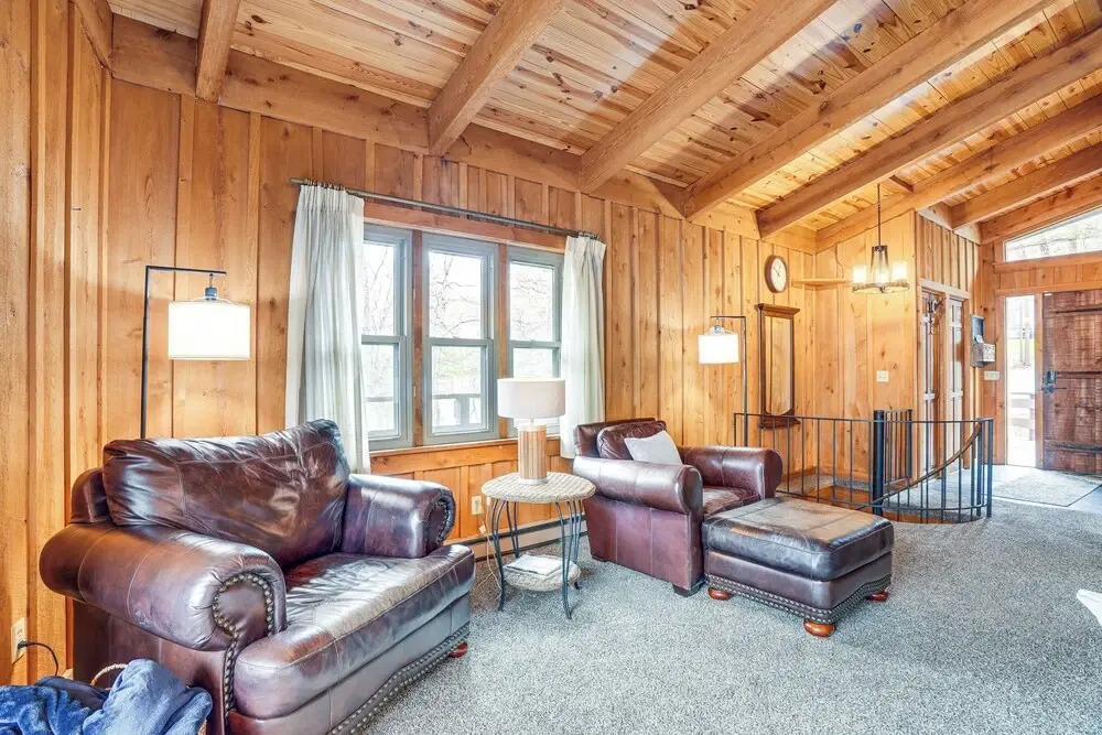 Treehouse-style Cabin, 1 Mi to Massanutten Resort