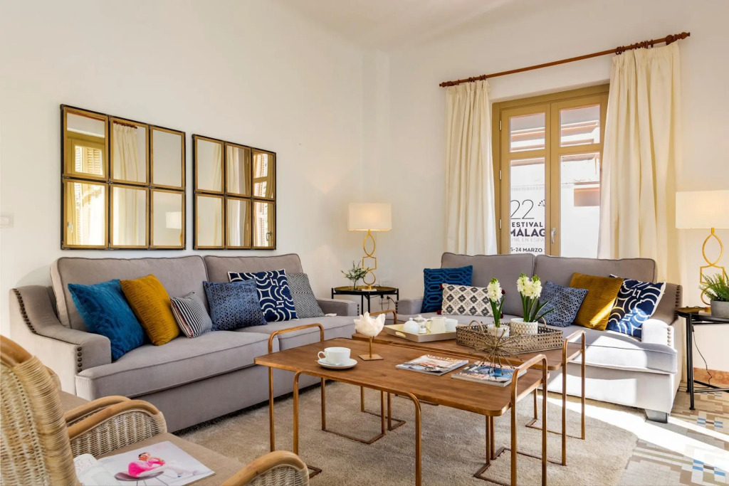 Spacious Apartment with Alcazaba views. Zegri