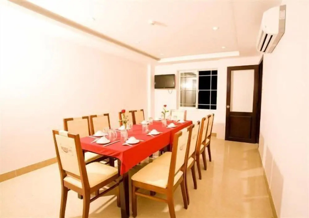 Ngoc Hong Hotel