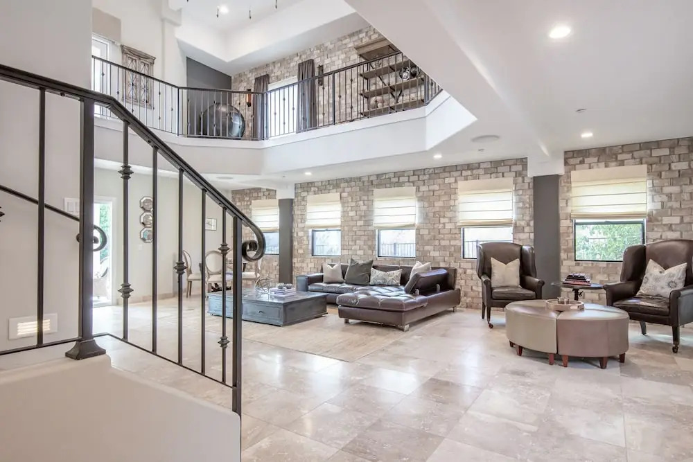 Extravagant Fountain Hills - 6 Br Home