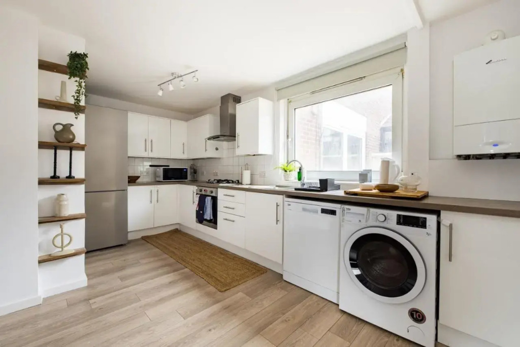 The London Nook - Stunning 2BDR Flat with Garden