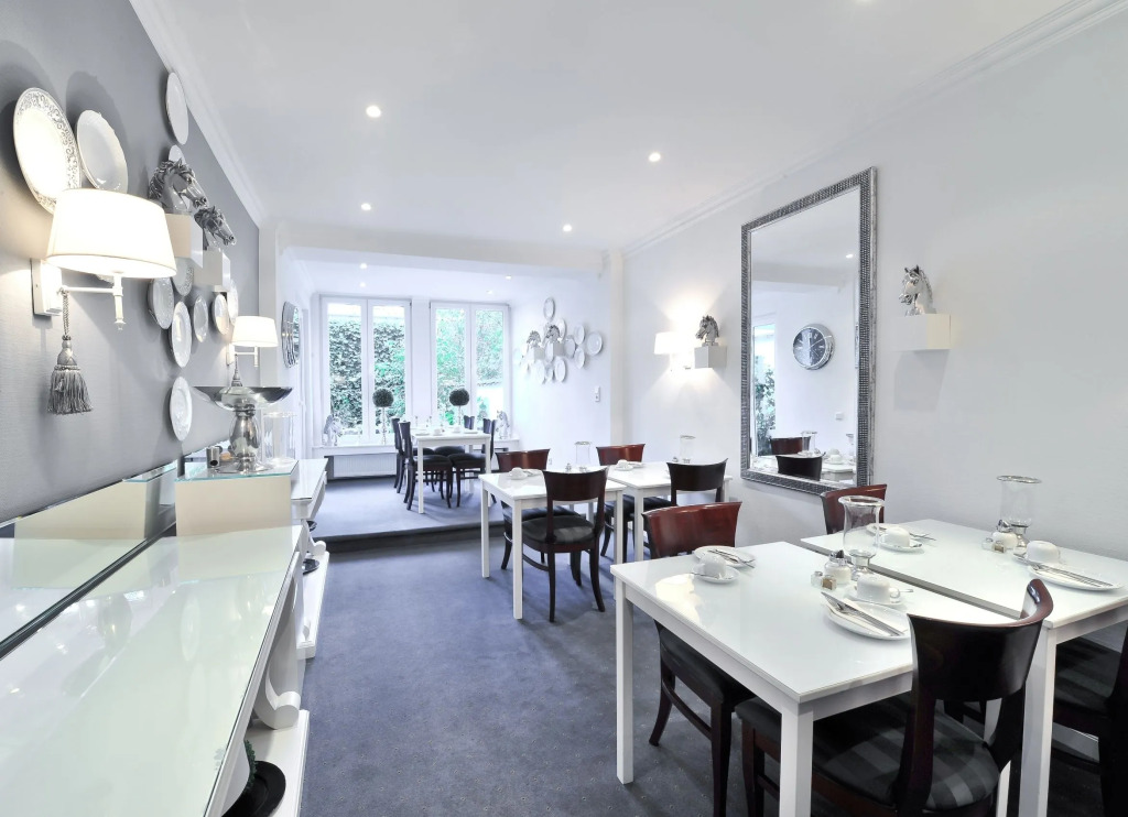 Boutique Hotel Sir & Lady Astor - The Charming City Hotels