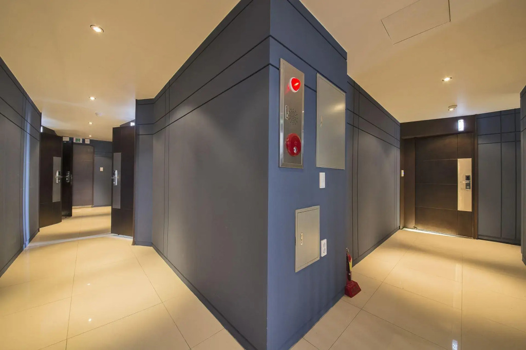 The Lazzi Hotel Dongnae