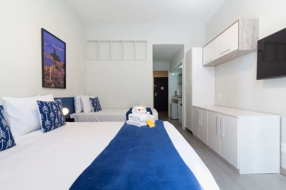 Comfort in the Heart of Rio Rb1701