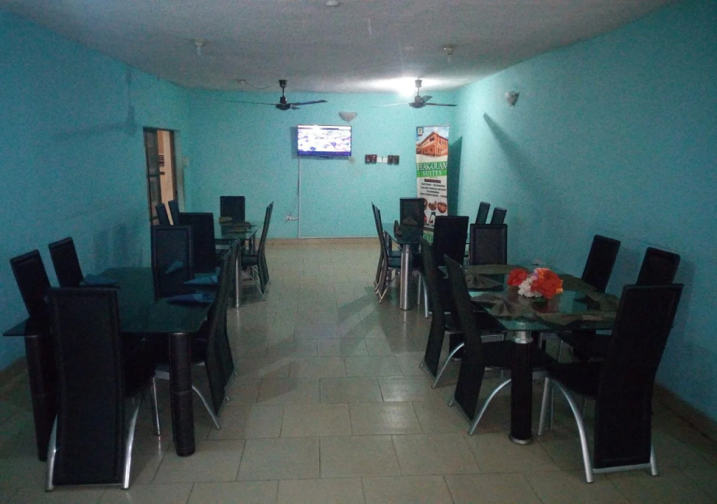Peak Olam Suites