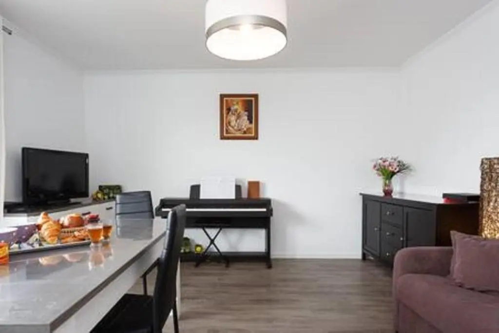 REFAIT A NEUF Appartement proche de Paris