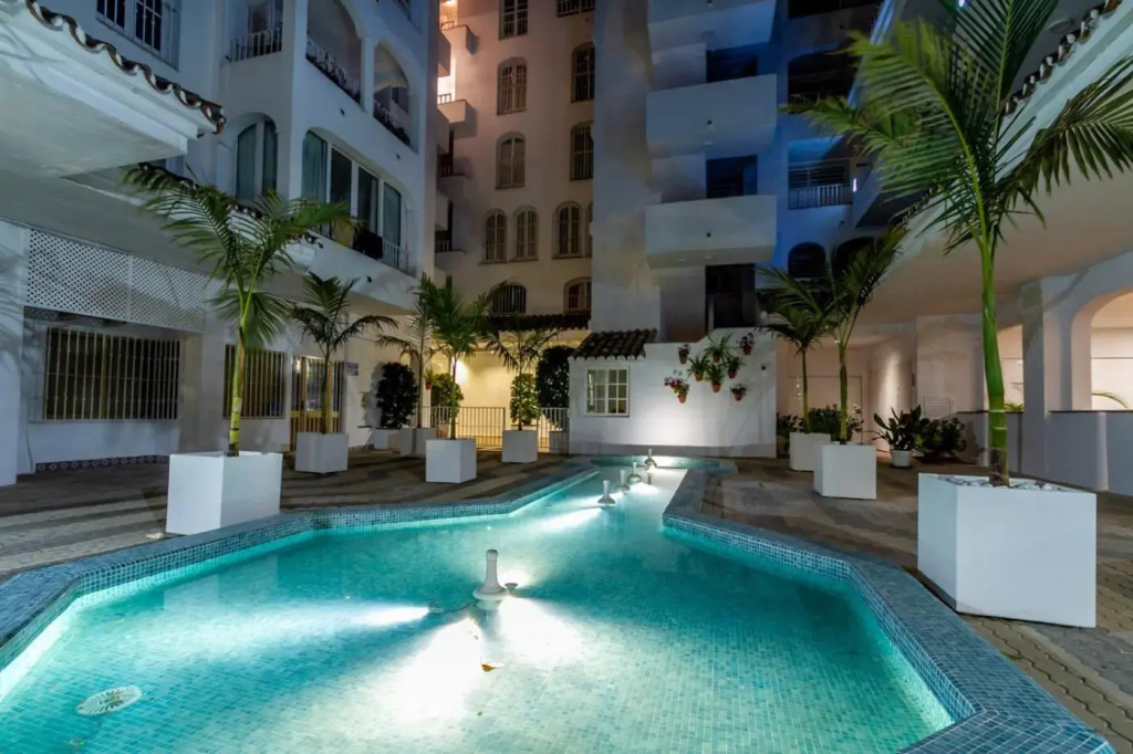 Iris Tropical Garden Banús Suite Apartment