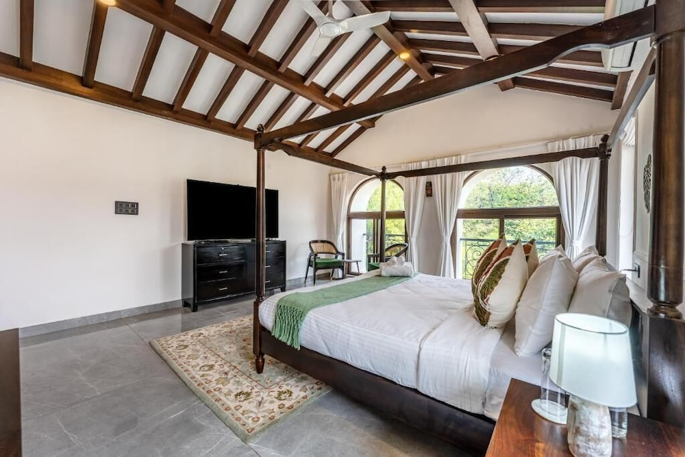 ELIVAAS Casa Del Mundo Luxe Pet friendly