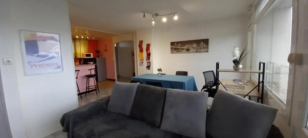 Cap Sud - 53m2- VUE PYRENEES- HYPERCENTRE- GARAGE-WIFI FIBRE