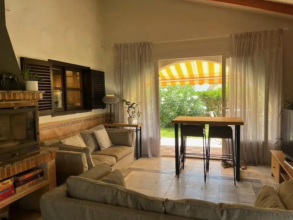 Villa Evelina 1 Minute to Beach Sleeps 8