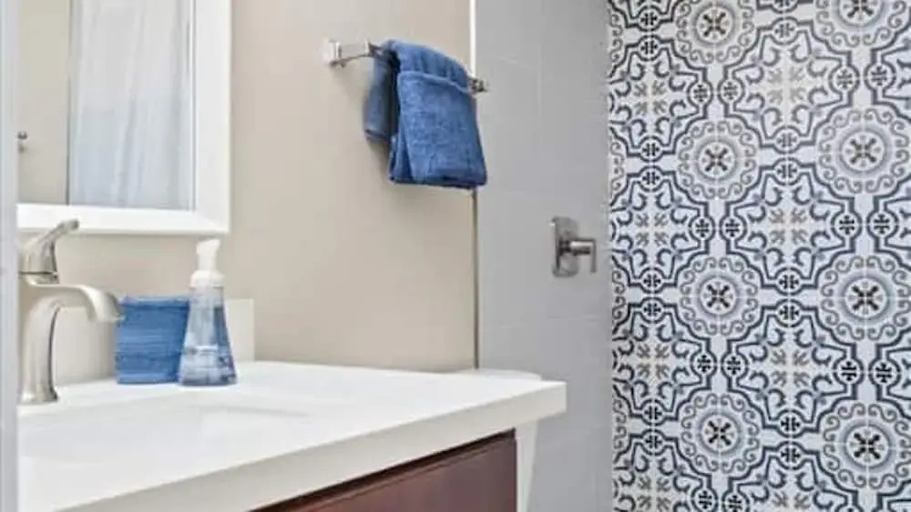 Modern and Sophisticated Old Town Scottsdale Gem!