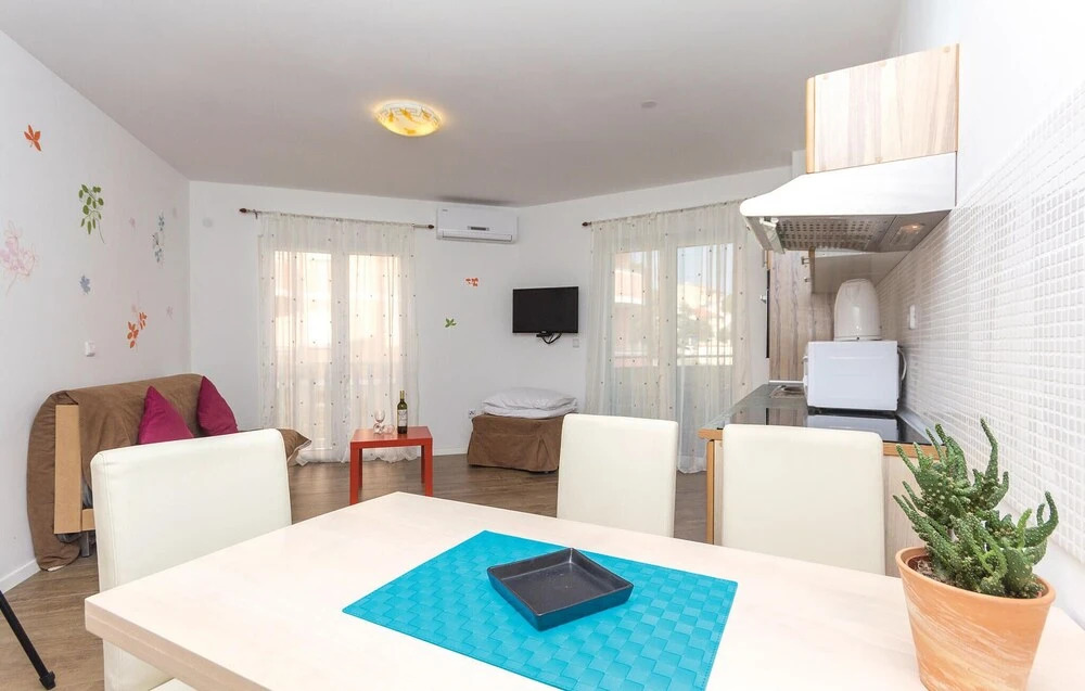 Beautiful Home in Premantura With Wifi and 1 Bedrooms