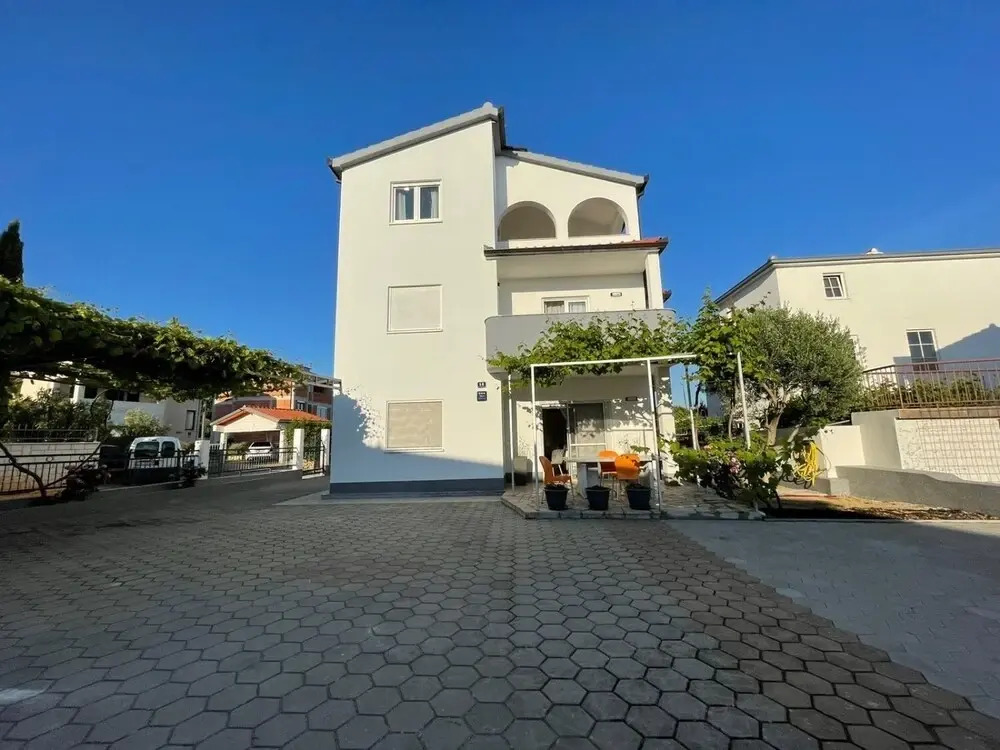 Tea - Parking and Grill, 100 m From sea - SA3