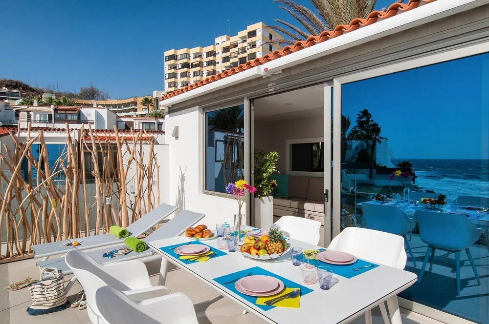 Bungalow Playa del Aguila II over the sea by VillaGranCanaria