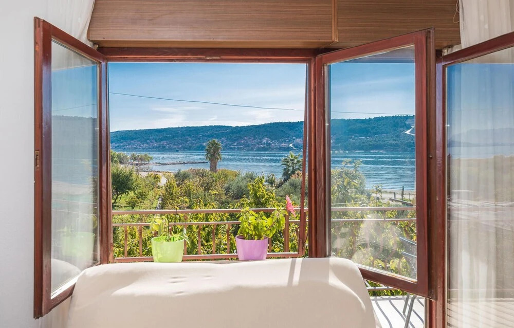 Amazing Apartment in Trogir With 2 Bedrooms and Wifi