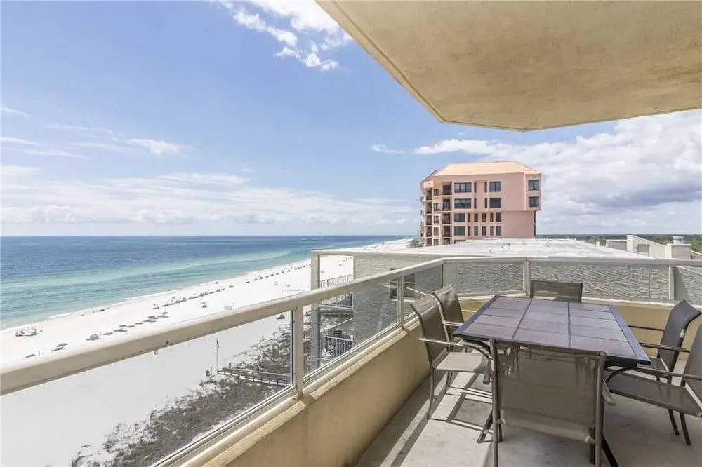 The Enclave 907 - 3 Br condo by RedAwning