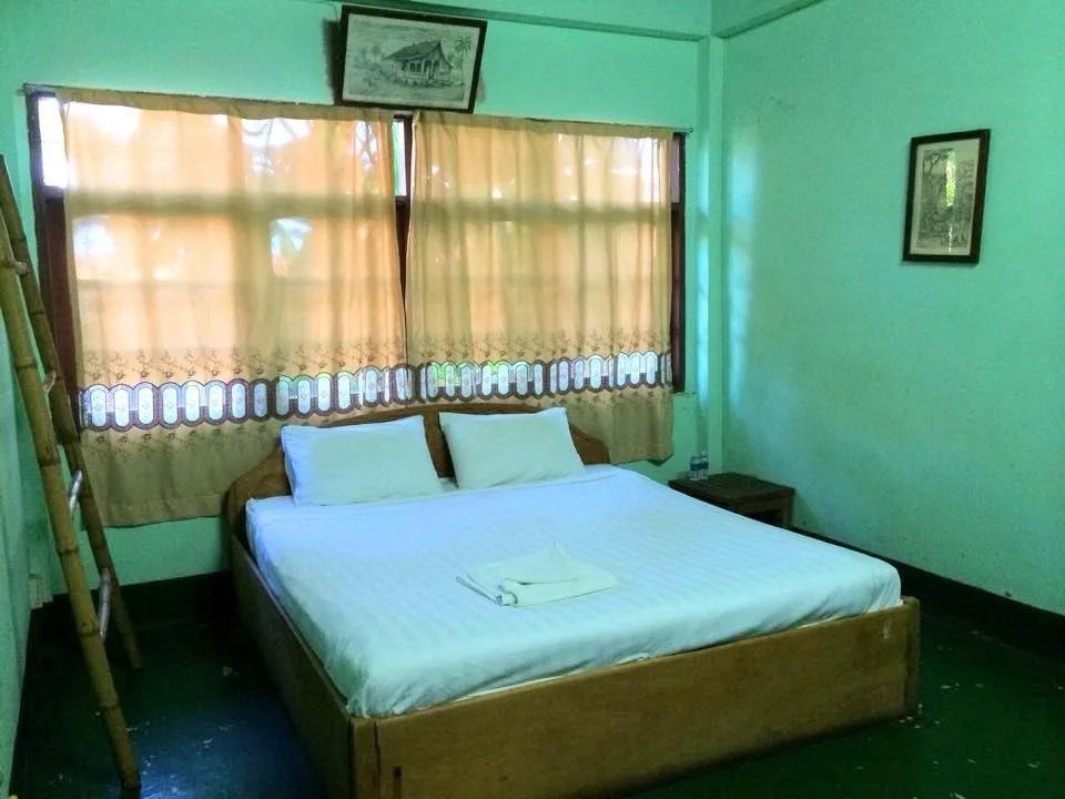 Thakhek Travel Lodge