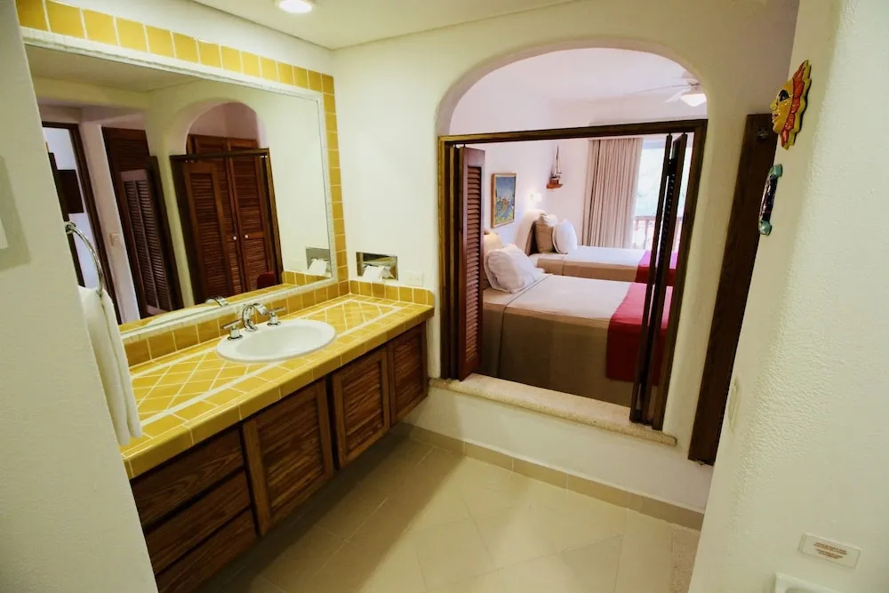 Las Villas Akumal  2B-10 by SkyRun