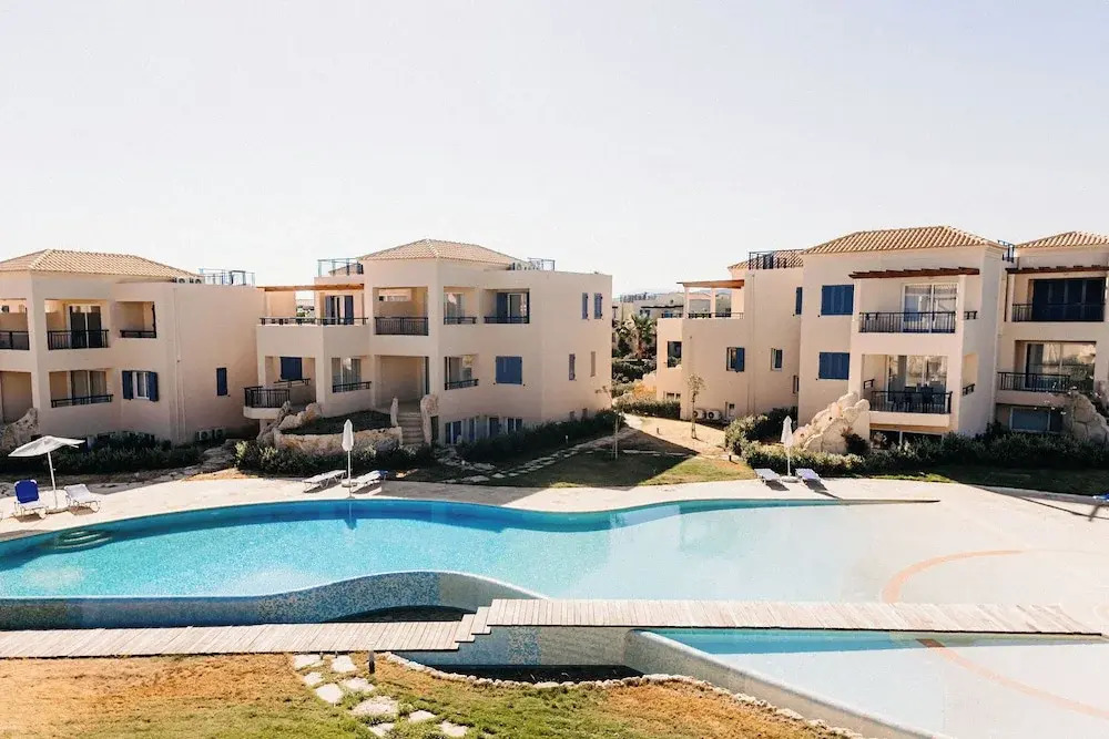 Phaedrus Living: Seaside Thalassa Cretan D101