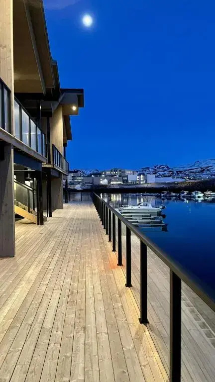 Arctic Sea Hotel