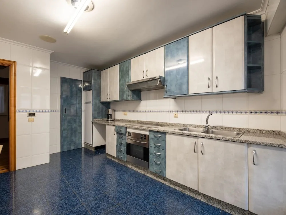Lovely Apartment in Ribadeo near Playa de Penarronda