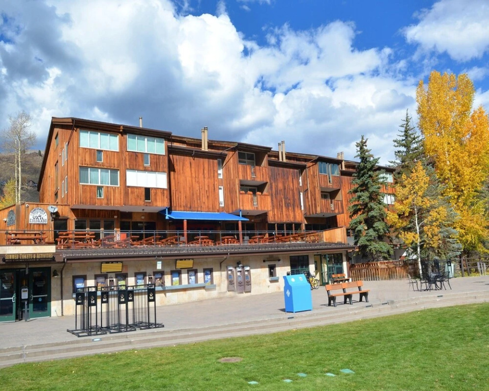 Lionshead Centre #307 3 Bedroom Condo by RedAwning