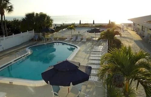 White Sands Beach Resort - Anna Maria Island
