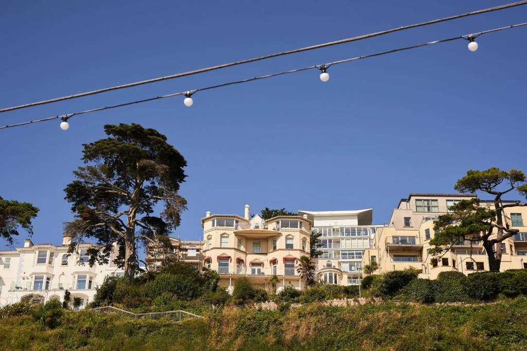 The Maidencombe Studio - Comfortable Couples Retreat with Stunning Coastal Views