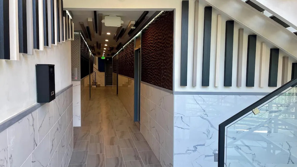 Quintessence ApartHotel