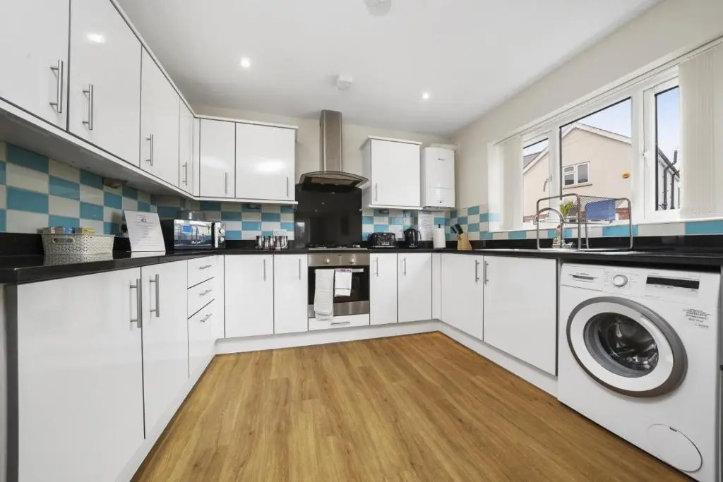Heathrow Living Serviced Apartments by Ferndale