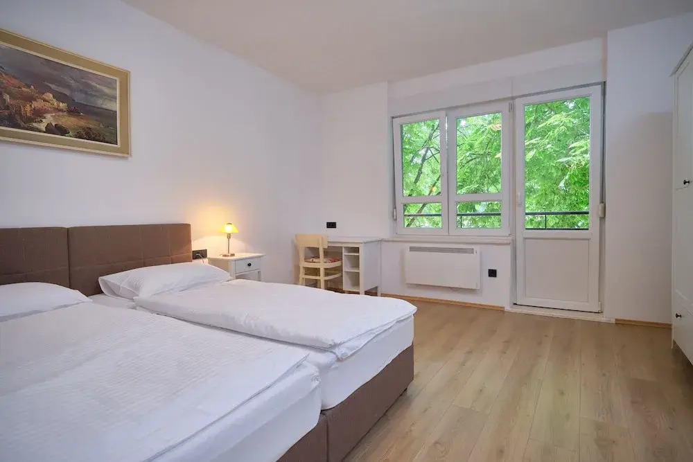Bacci Central 2-Bedroom Apartment by Litto