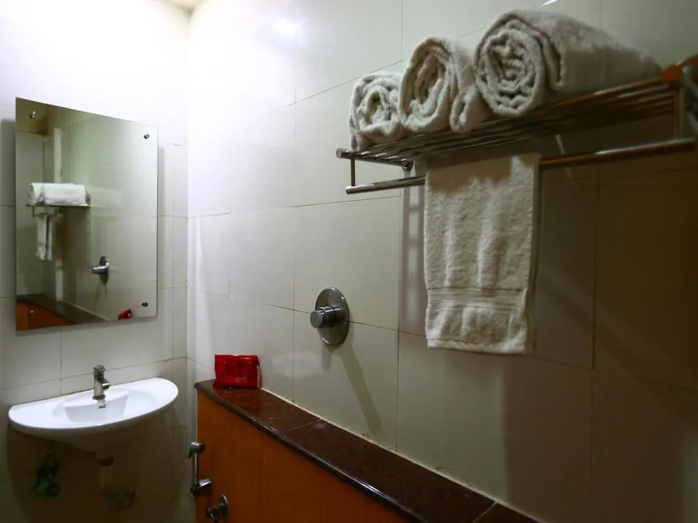 OYO Rooms Guindy Raj Bhavan Junction