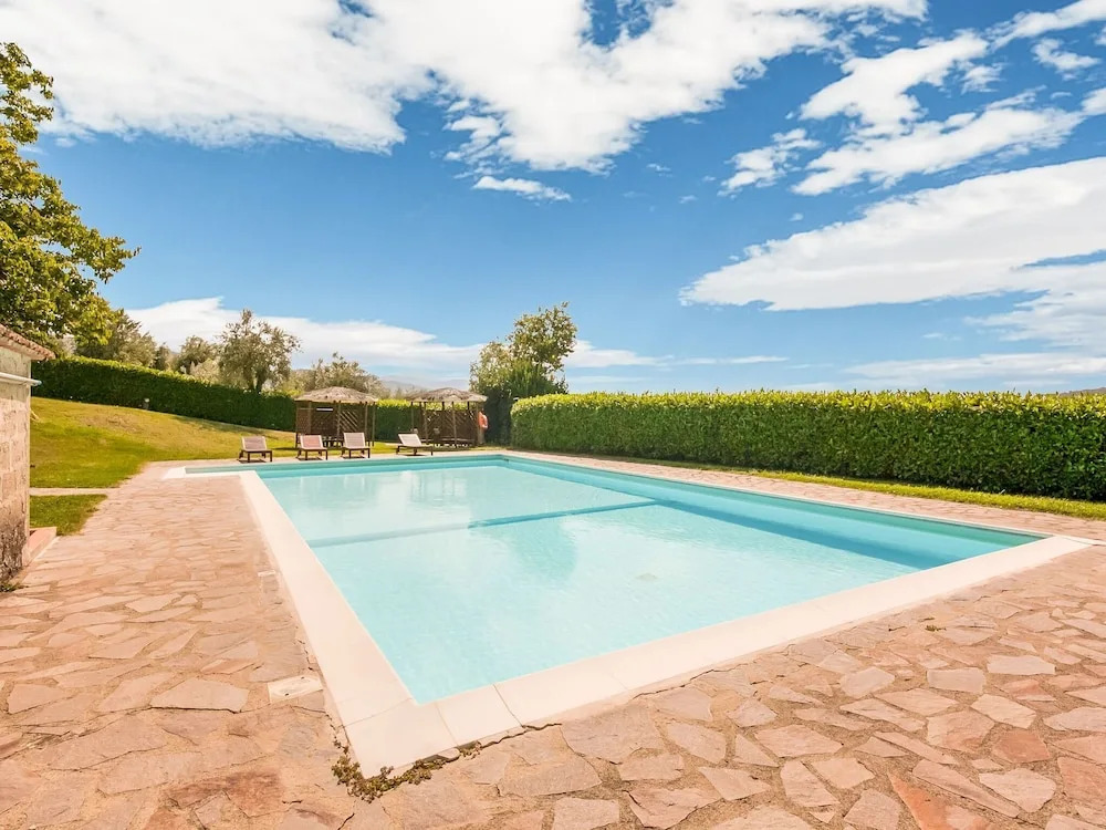 Charming Holiday Home in Pontassieve With Swimming Pool