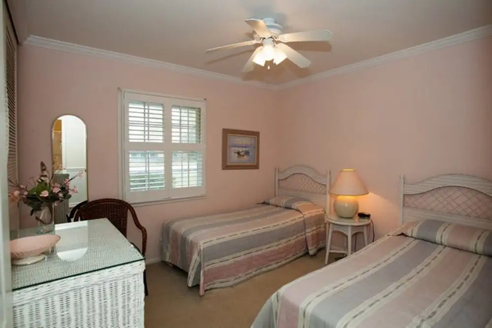 HOLLYBOURNE II home