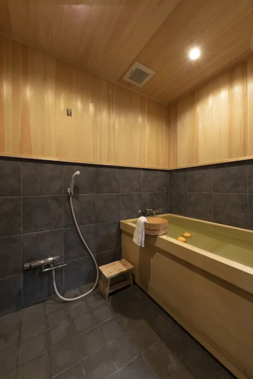 Shirakabanoyado-DOUNIWA, 白樺の宿-堂庭, Private House Near Osaka Castle