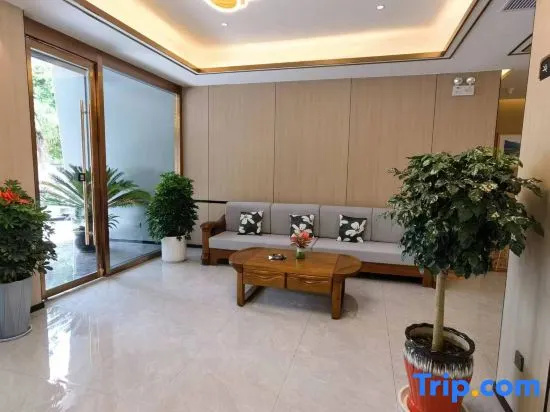 Liuhou Grand Hotel